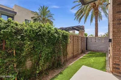 901 S Smith Road #1038, Tempe, AZ 85281 - Photo 2