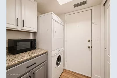 735 E North Lane #2, Phoenix, AZ 85020 - Photo 10