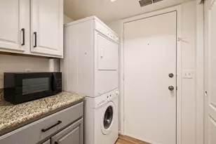 735 E North Ln, Phoenix, AZ 85020 - Photo 10