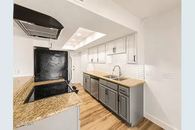 735 E North Lane #2, Phoenix, AZ 85020 - Photo 8