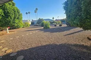 10601 W Bolivar Dr, Sun City, AZ 85351 - Photo 34