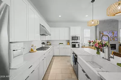 11053 E Utah Avenue, Mesa, AZ 85212 - Photo 16