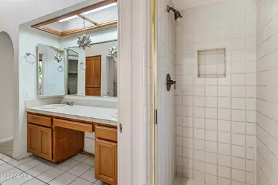 10863 N 10th Place, Phoenix, AZ 85020 - Photo 16