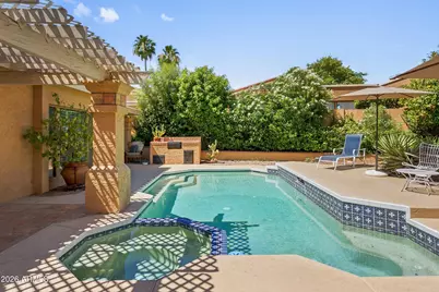 10863 N 10th Place, Phoenix, AZ 85020 - Photo 26
