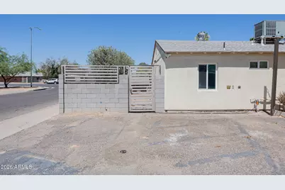 4001 N 15th Avenue #B, Phoenix, AZ 85015 - Photo 2