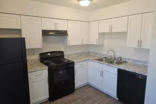 1241 E Cinnabar Ave, Phoenix, AZ 85020 - Photo 4