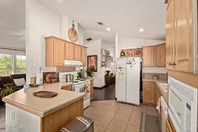 7300 N 51st Avenue #118, Glendale, AZ 85301 - Photo 8