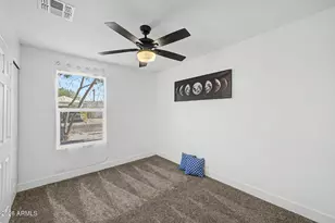 5846 W Cheery Lynn Rd, Phoenix, AZ 85031 - Photo 18