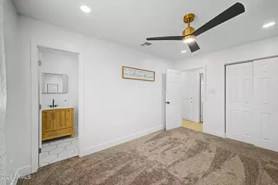 5846 W Cheery Lynn Road, Phoenix, AZ 85031 - Photo 16