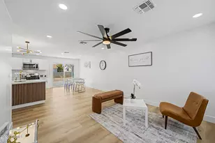 5846 W Cheery Lynn Rd, Phoenix, AZ 85031 - Photo 4