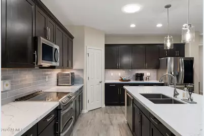 9277 W Buckhorn Trail, Peoria, AZ 85383 - Photo 16