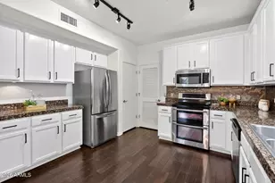 706 E Washington St, Phoenix, AZ 85034 - Photo 8