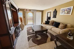 6411 W Verde Ln, Phoenix, AZ 85033 - Photo 6