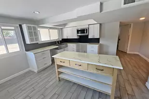 753 W 6th Dr, Mesa, AZ 85210 - Photo 8