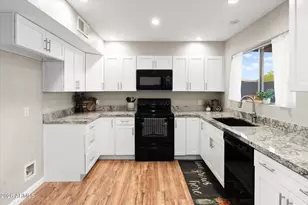 2207 W Monroe St, Chandler, AZ 85224 - Photo 16