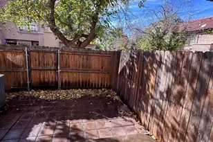 4901 E Kelton Ln, Scottsdale, AZ 85254 - Photo 2
