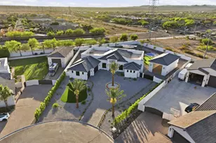 9878 W Jj Ranch Rd, Peoria, AZ 85383 - Photo 4