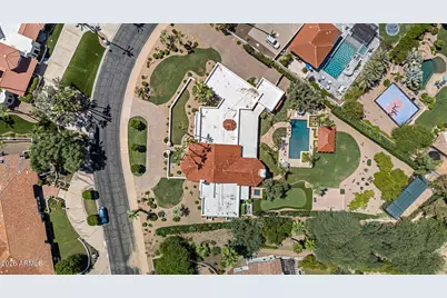 8701 N 64th Place, Paradise Valley, AZ 85253 - Photo 4