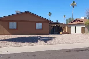 3418 W Mandalay Ln, Phoenix, AZ 85053 - Photo 1