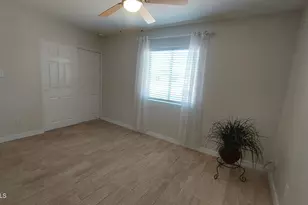 3418 W Mandalay Ln, Phoenix, AZ 85053 - Photo 14
