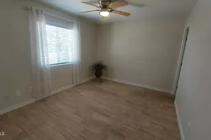 3418 W Mandalay Ln, Phoenix, AZ 85053 - Photo 16