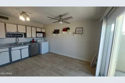 3418 W Mandalay Lane, Phoenix, AZ 85053 - Photo 10