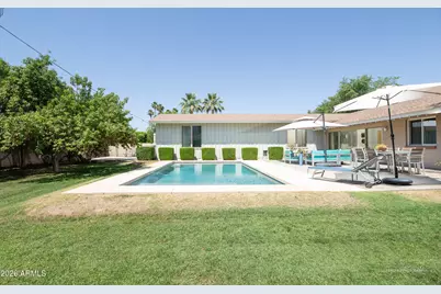 821 E Desert Park Lane, Phoenix, AZ 85020 - Photo 38