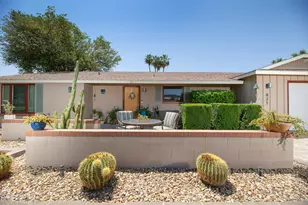 821 E Desert Park Ln, Phoenix, AZ 85020 - Photo 2