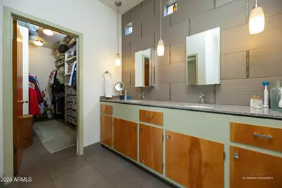 821 E Desert Park Lane, Phoenix, AZ 85020 - Photo 26