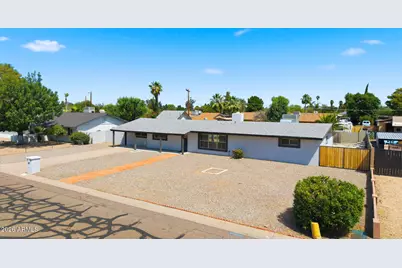 4240 E Desert Cactus Street, Phoenix, AZ 85032 - Photo 58