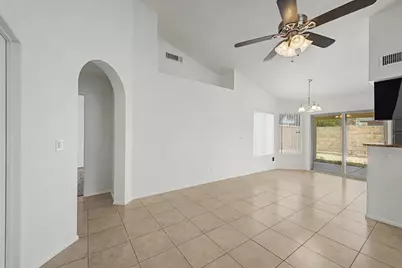 11851 N 76th Drive, Peoria, AZ 85345 - Photo 6