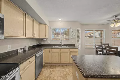 17968 W Porter Court, Goodyear, AZ 85338 - Photo 14