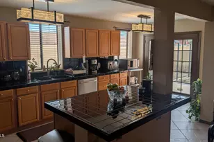17442 N 24th Dr, Phoenix, AZ 85023 - Photo 4