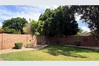 243 W Raven Drive, Chandler, AZ 85286 - Photo 32