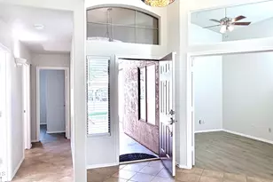 243 W Raven Dr, Chandler, AZ 85286 - Photo 6