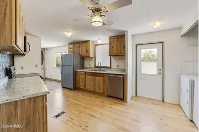 293 S Belaire Road, Apache Junction, AZ 85119 - Photo 6