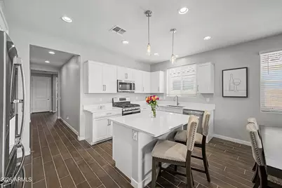 725 E Liberty Lane, Gilbert, AZ 85296 - Photo 8