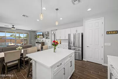 725 E Liberty Lane, Gilbert, AZ 85296 - Photo 10