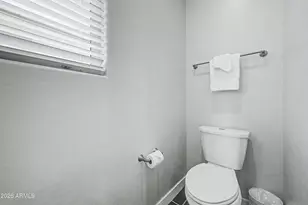 725 E Liberty Ln, Gilbert, AZ 85296 - Photo 24