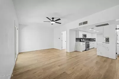 2009 E 3rd Drive, Mesa, AZ 85204 - Photo 8