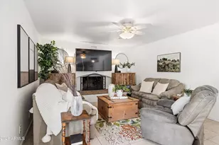 857 E Coral Gables Dr, Phoenix, AZ 85022 - Photo 14