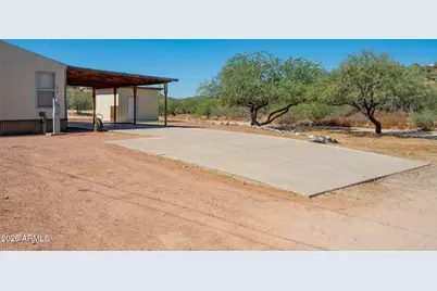 19725 E Squaw Valley Drive, Black Canyon City, AZ 85324 - Photo 28