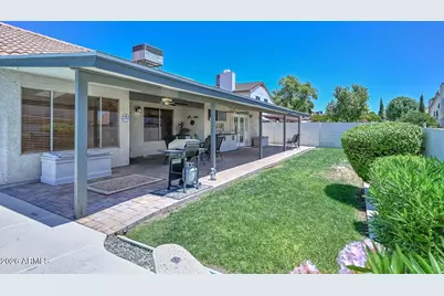 7637 W Dreyfus Drive, Peoria, AZ 85381 - Photo 10