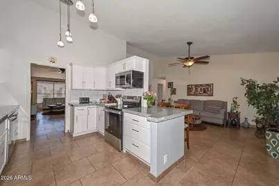 7637 W Dreyfus Drive, Peoria, AZ 85381 - Photo 18