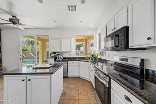 7015 W Blackhawk Dr, Glendale, AZ 85308 - Photo 16