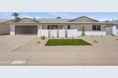 19430 N Willowcreek Circle, Sun City, AZ 85373 - Photo 2