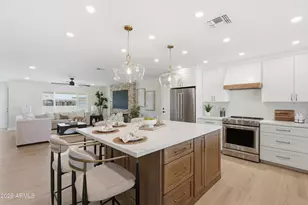 19430 N Willowcreek Cir, Sun City, AZ 85373 - Photo 14