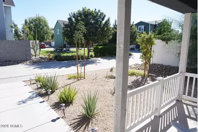 13820 N 7th Way, Phoenix, AZ 85022 - Photo 2