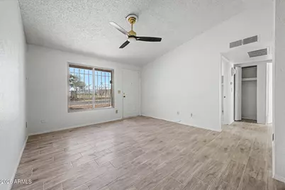 3646 N 67th Avenue #106, Phoenix, AZ 85033 - Photo 6