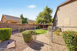 43741 W Wolf Dr, Maricopa, AZ 85138 - Photo 38